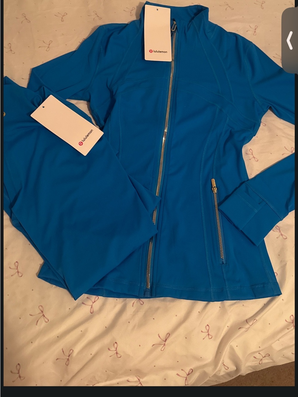 Lululemon Women's Electric Blue Full-Zip Utility Jacket and leggings